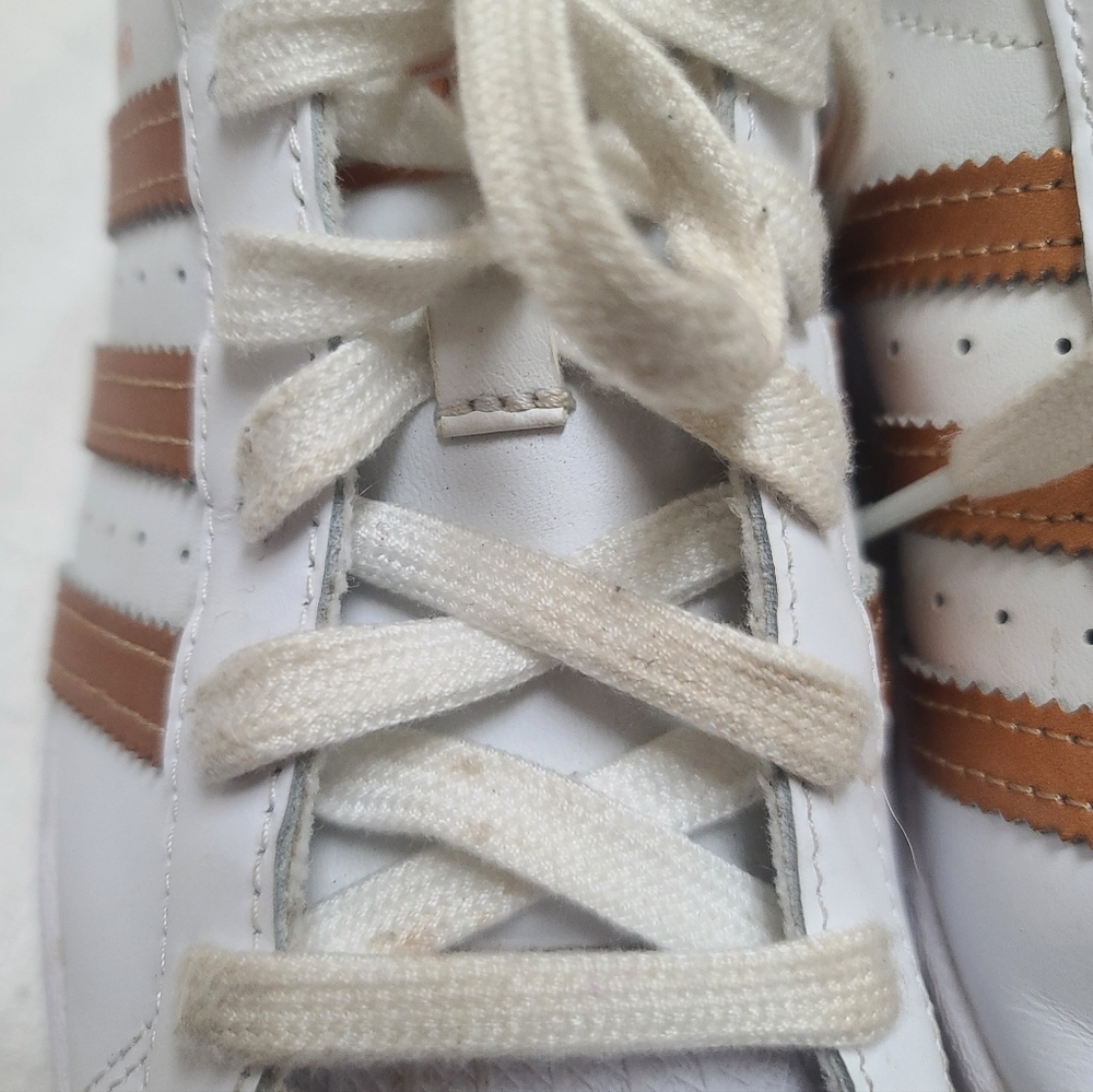Adidas White and Gold Superstar Sneakers Size 6.5 - Picture 10 of 10